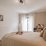 Azzurra - 2 Bedrooms And Parking In Avenidas Novas
