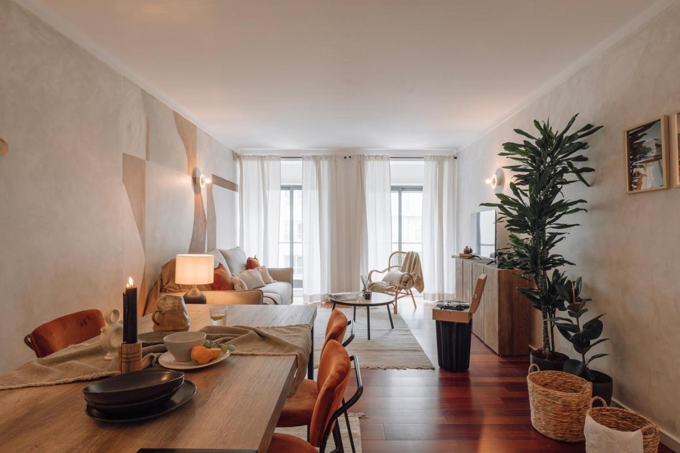 Apartment Azzurra - 2 Bedrooms And Parking In Avenidas Novas Lisbon